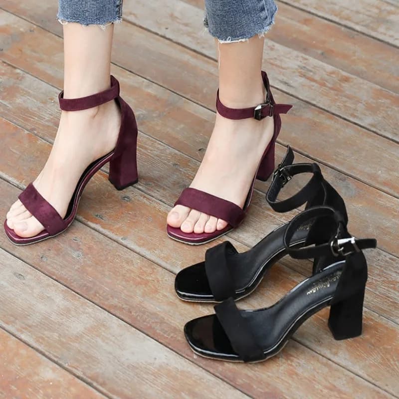 Sandali moda estiva da donna 2025 tacco medio alto Plus Size 34-42 Sandali da esterno eleganti scarpe da sposa con cinturino con fibbia da sposa