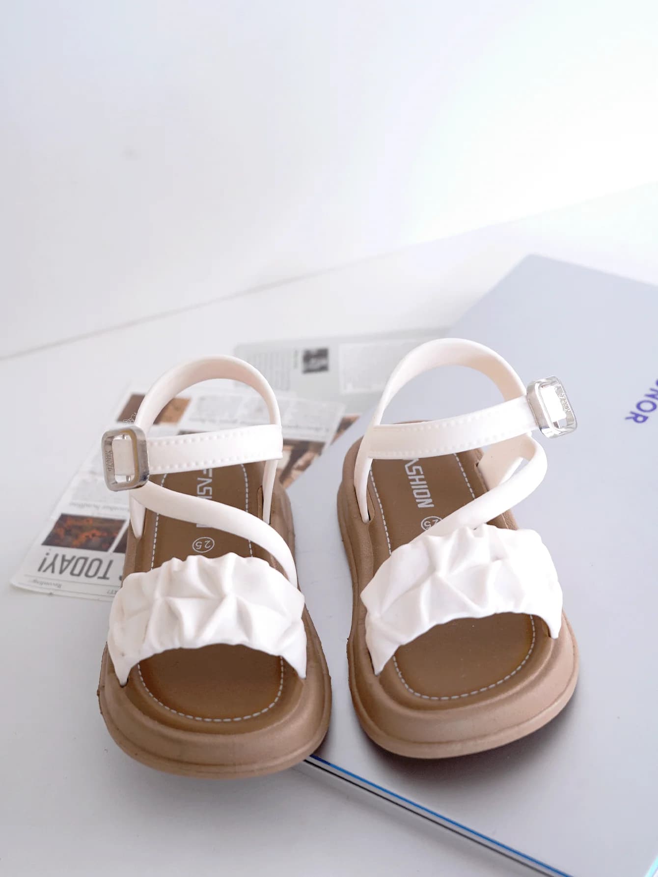 Ciabatte per bambini, estive e traspiranti, con decorazione a fiocco, adatte per docce interne, suola morbida antiscivolo, stile cartone animato per bambine