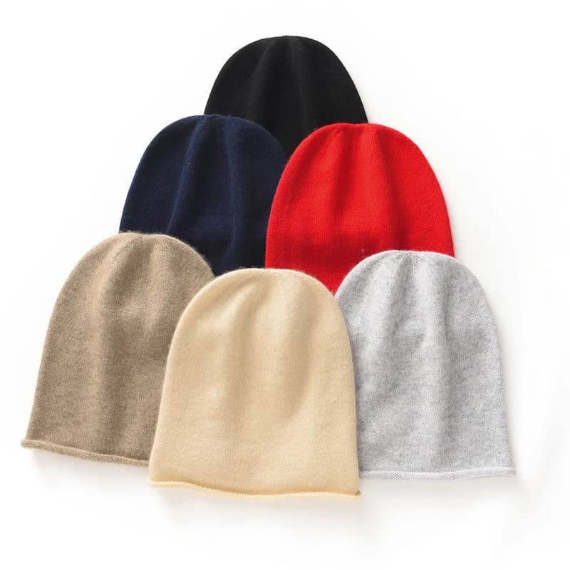 Unisex Cashmere Beanie Hat Winter Warm Solid Color Knitted Fashionable Cashmere Cap Men Women Stylish Winter Accessories