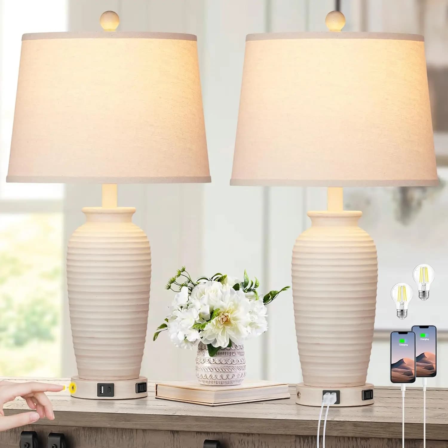 Set di 2 Lampade da Tavolo Stile Fattoria con Porte USB-C, Presa AC e Controllo Touch - Lampadine LED Incluse