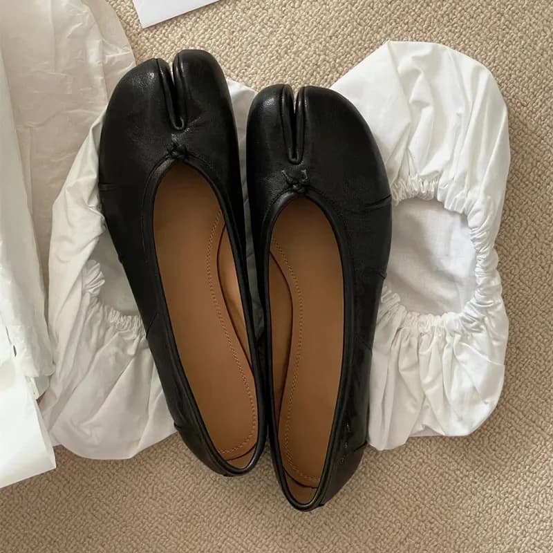 Ballerine Tabi da donna con punta divisa in morbida pelle alla moda, comode mocassini pigri da passeggio, scarpe da ballo casual per ragazze da donna
