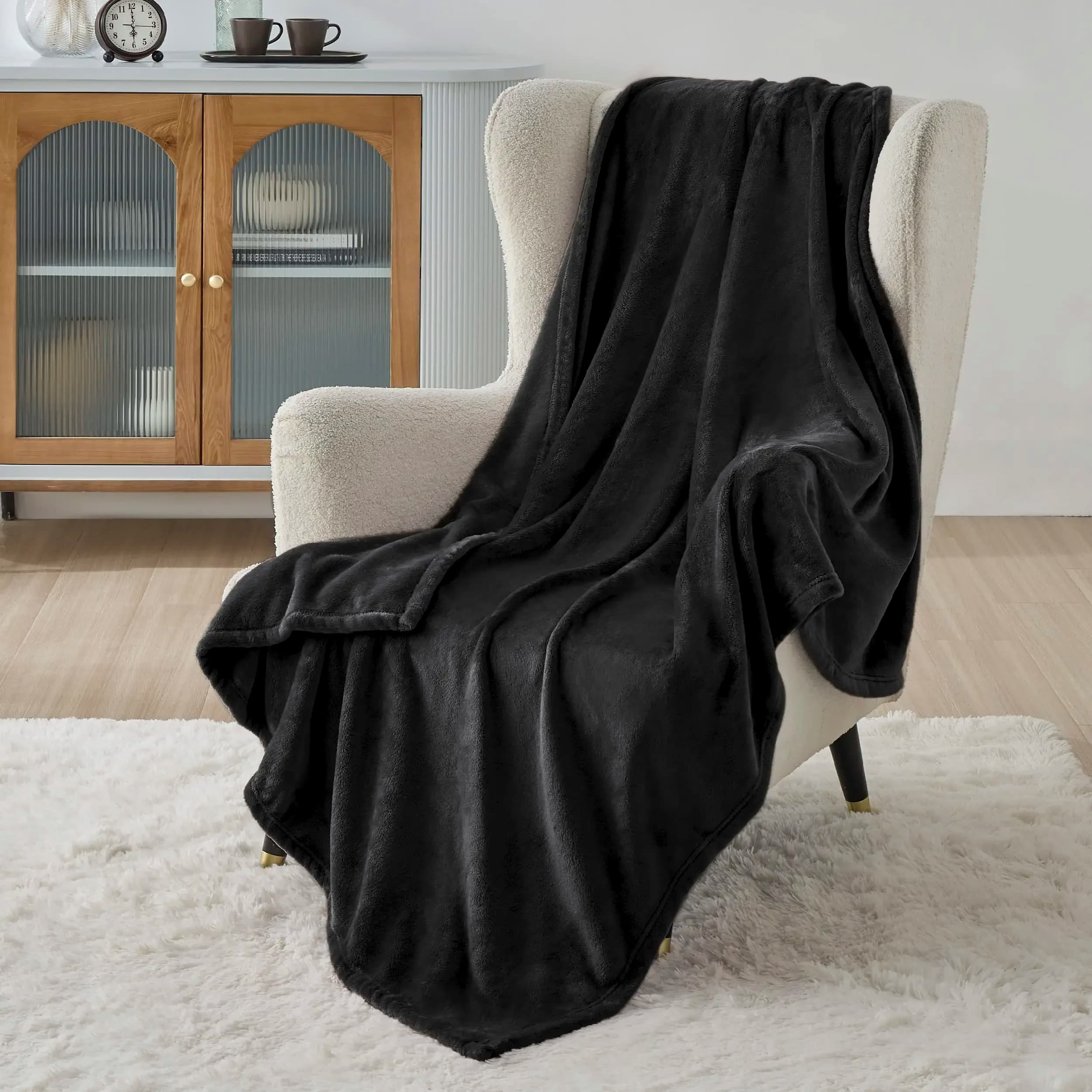 Coperte in pile nero coperta matrimoniale coperte da letto solide morbido peluche leggero Fuzzy accogliente flanella di lusso per divano soggiorno