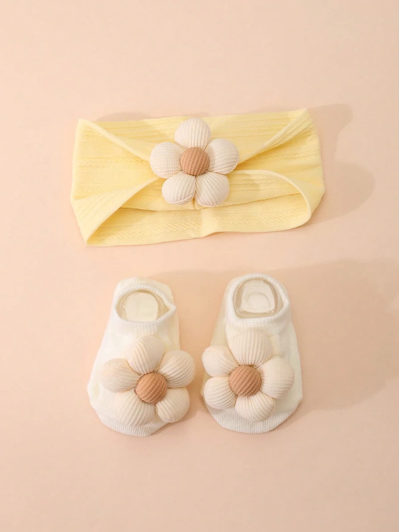 1 set, 1 fascia per capelli e 1 paio di calzini con fascia per capelli in nylon elasticizzato decorata con fiori e calzini adatti per neonate.