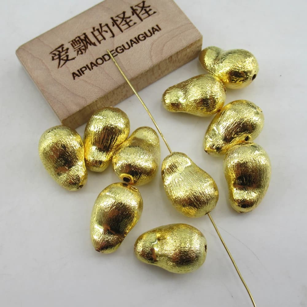 APDGG all'ingrosso 10 pezzi di rame placcato oro giallo forma barocca perline spazzolate collana gioielli fai da te metallo distanziatore perline ciondolo