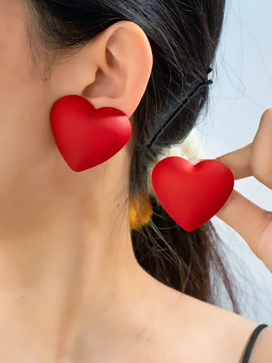 Pair oversized heart-shaped stud earrings, perfect romantic gift for Valentine’s Day or special occasion