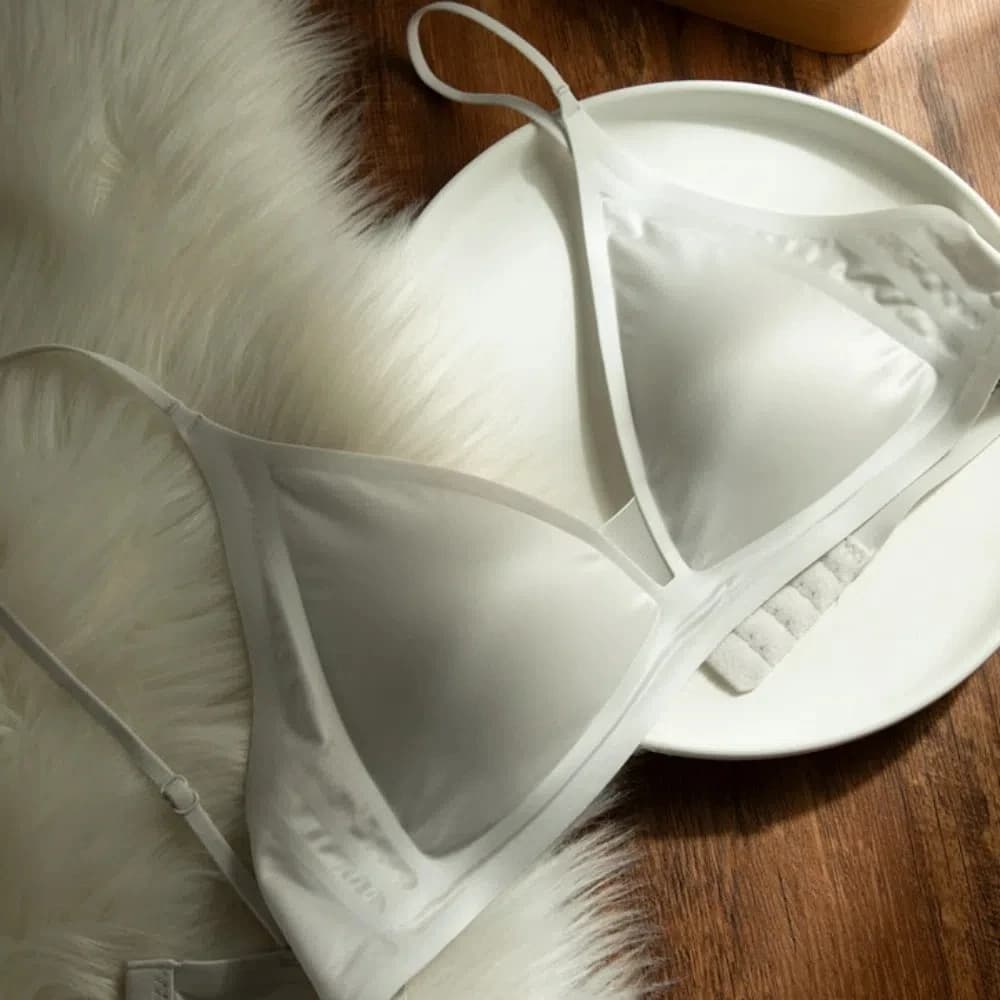 Thin Satin Wireless Deep V Bra Close-fitting Anti-sagging Brassiere for Women Lingerie Shockproof Push Up Underwear