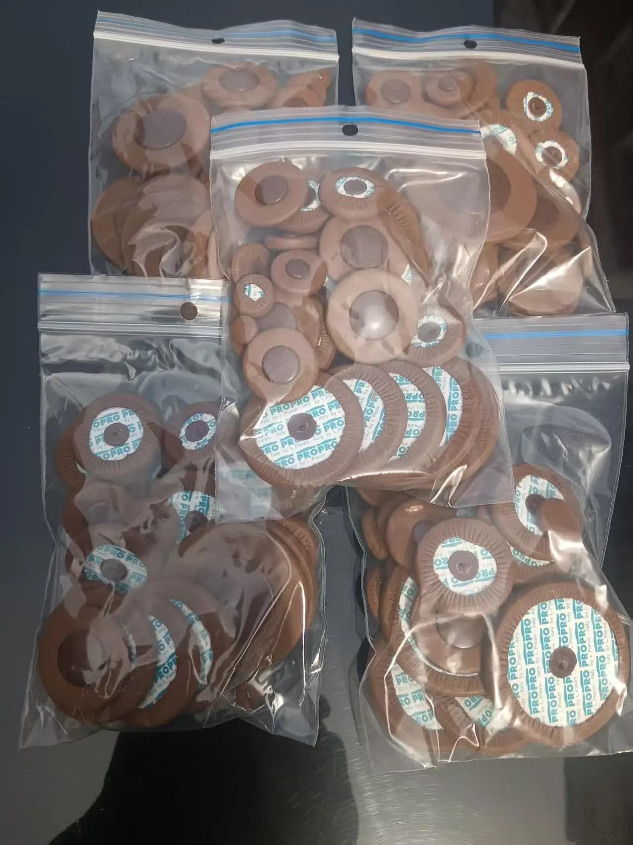 1set Saxophone leather pads, tenor and alto genuine leather sealing sound hole pads, coffee-colored maintenance key sheepskin