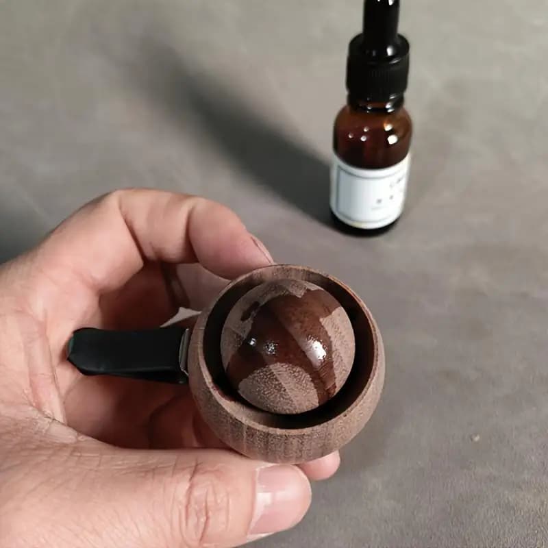 Mini Cute Wood Essential Oil Diffuser Car Home Natural Fragrance Aromatherapy for Bedroom Living Room Bathroom Scent Accessory