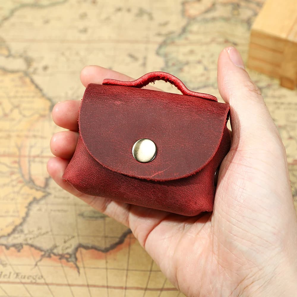 Custodia Vintage in Pelle Crazy Horse per AirPods, Porta Auricolari Artigianale Multicolore in Vera Pelle Bovina, Mini Custodia Protettiva Anti-Graffio