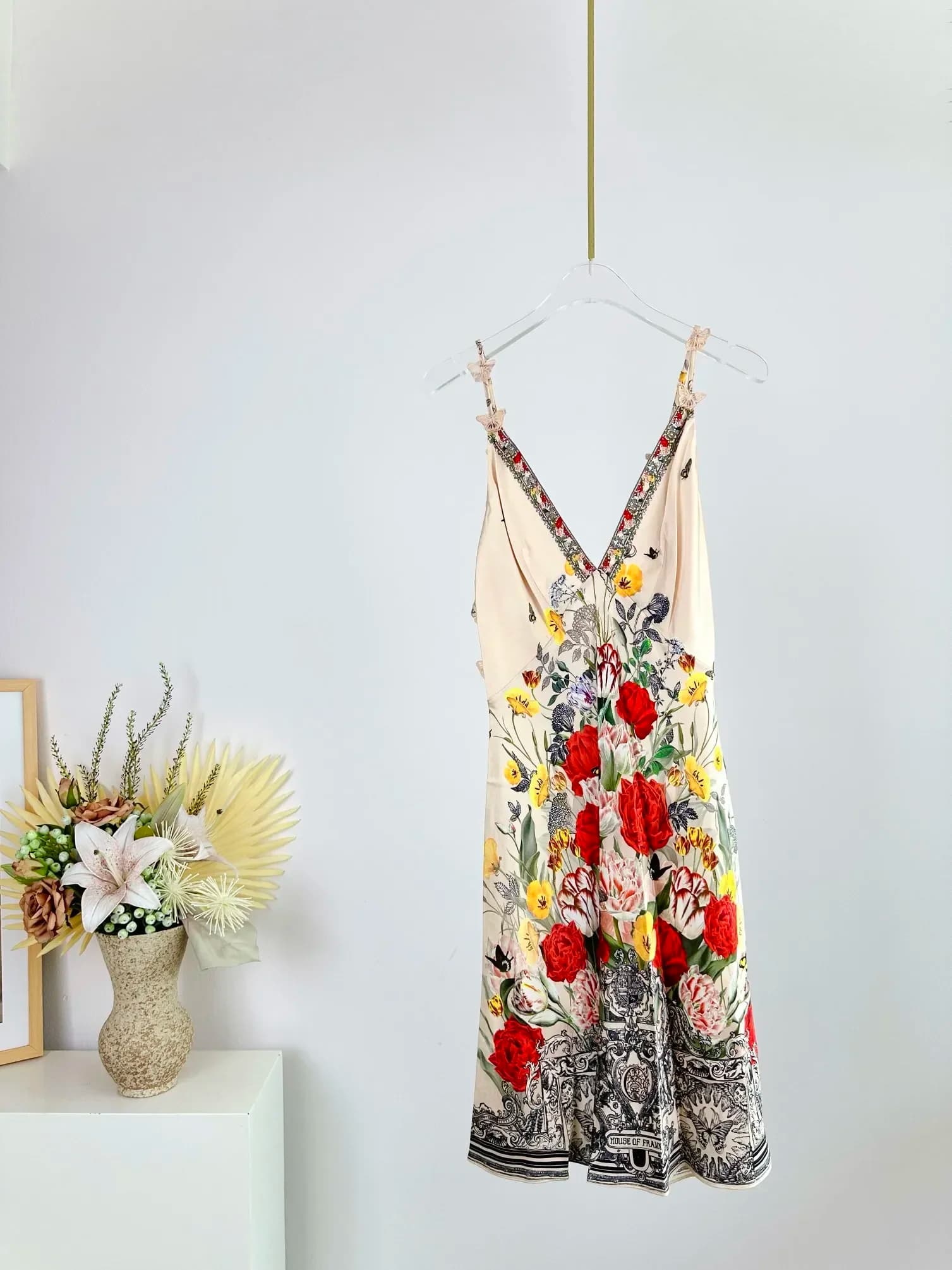Abito Estivo da Donna in Seta 100% con Stampa Floreale, Ricami di Perline e Farfalle, Scollo a V, Vita Alta, Elegante Mini Abito