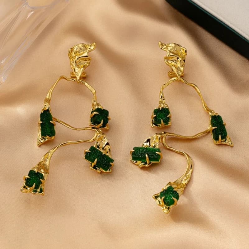 Genius Original Design Copper-plated Gold Irregular Metal Smooth Crystal Tooth Gem Earrings