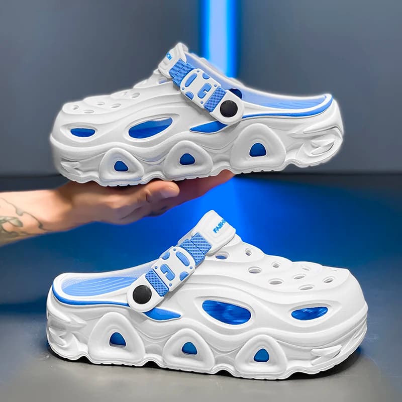 New Summer Beach Sandals for Men and Women, Couple's Closed-Toe Eva Sandals, Wave-Patterned Thick Sole, Non-Slip Outdoor Shoes for Beach Activities and Camping