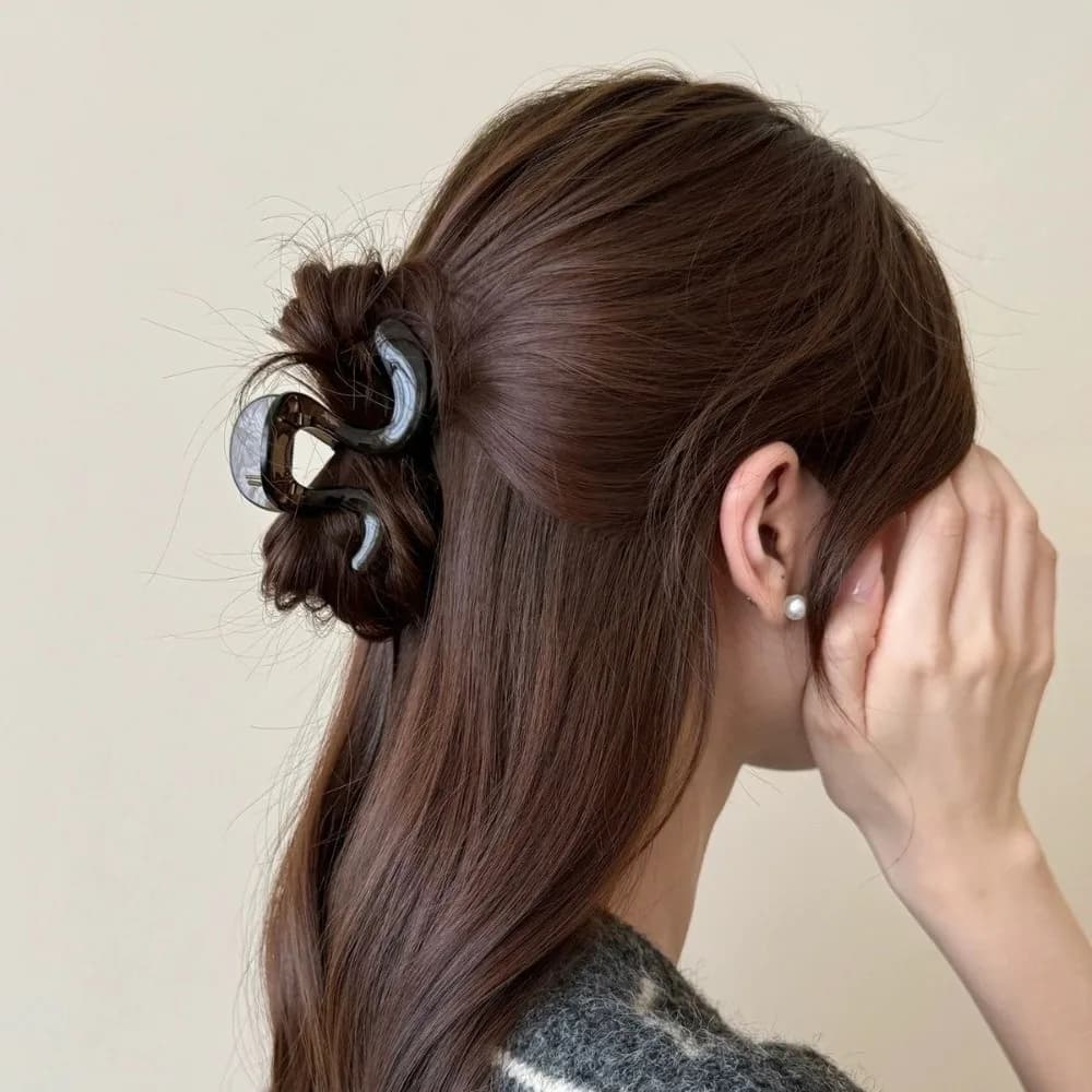 New Casual Acrylic Hair Claw Large Matte Finish Shark Clip Lightweight Irregular Shape Ponytail Clip Women Hair