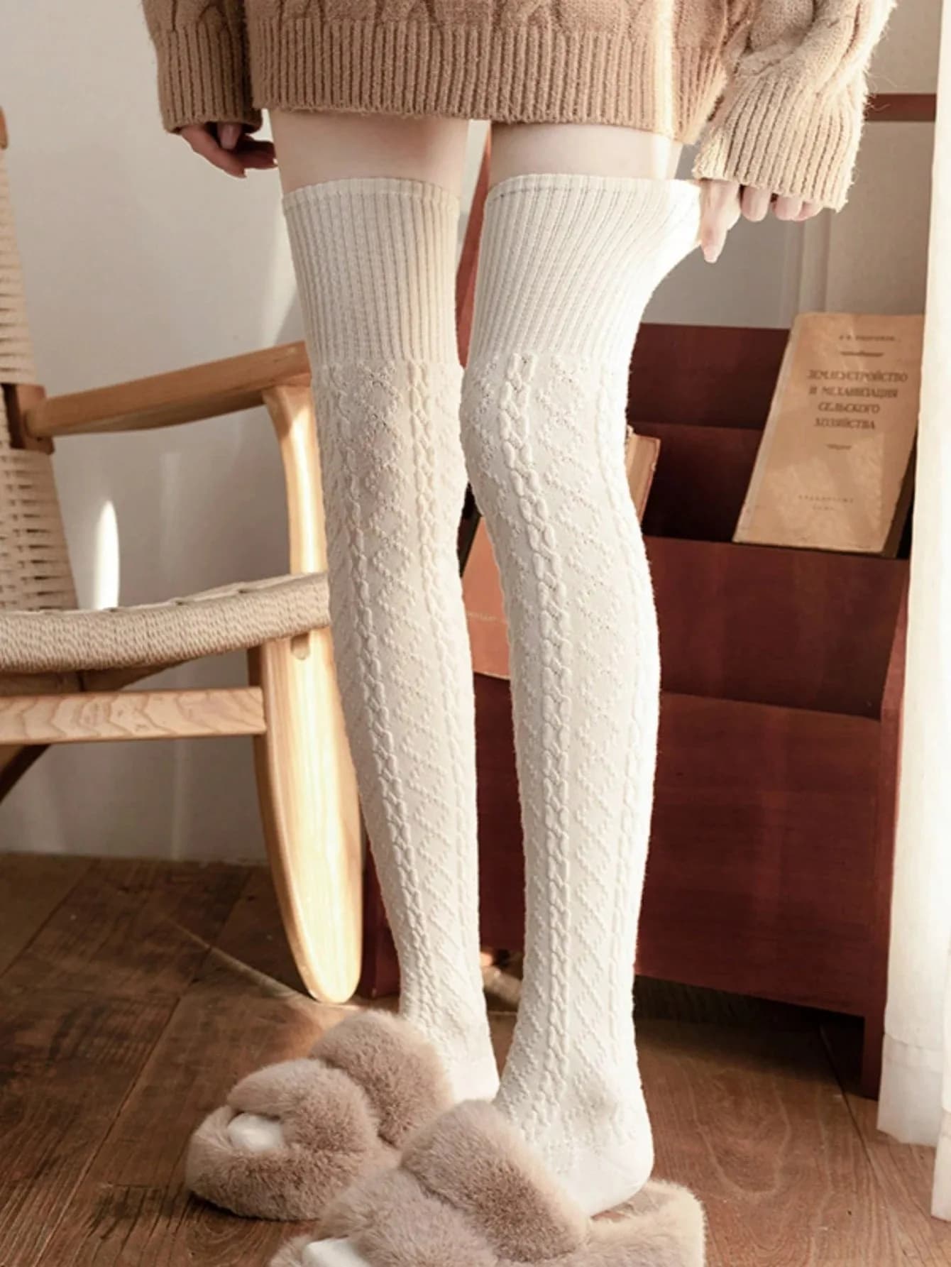 Kawaii 1 Pair Twist Solid Color Over-the-knee Socks for Women Winter Warm Wool Sock Japanese Over Knee Socks JK Lolita Spring