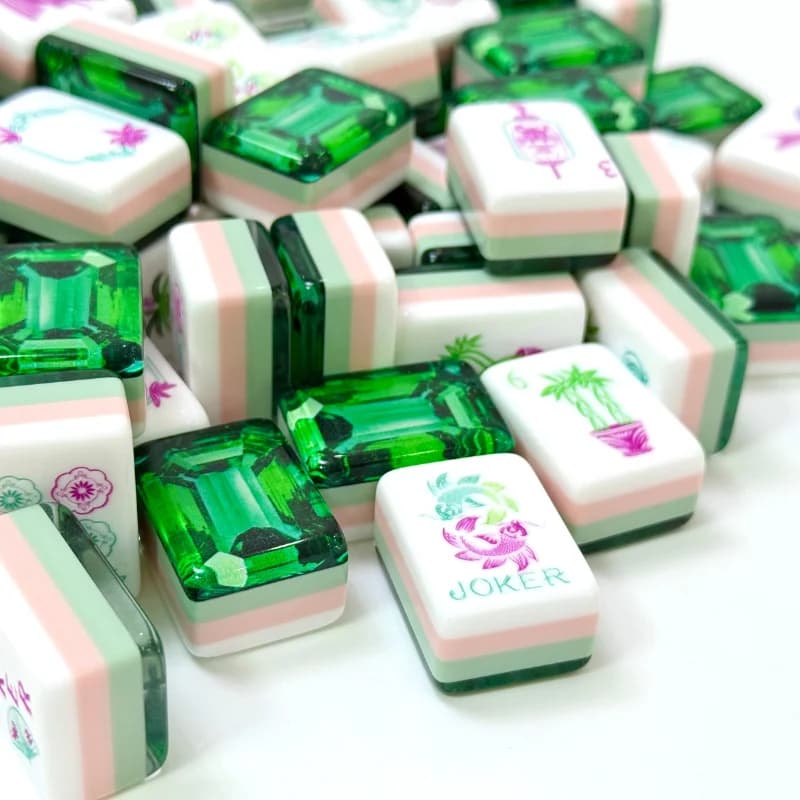 Tessere di Mahjong Americane di Lusso Moderne, 160 Tessere di Dimensioni Standard, Quattro Strati in Acrilico Verde Smeraldo per Serate di Gioco e Regali
