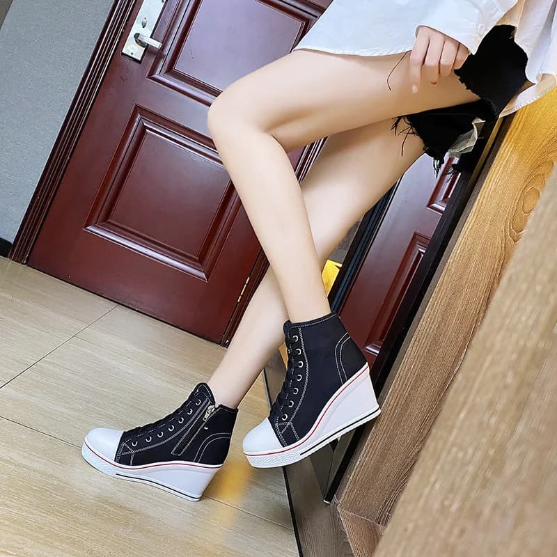 Nuove scarpe di tela alte Scarpe casual con tacco inclinato che aumentano l'altezza, scarpe da donna di grandi dimensioni con lacci per il commercio estero con suola spessa