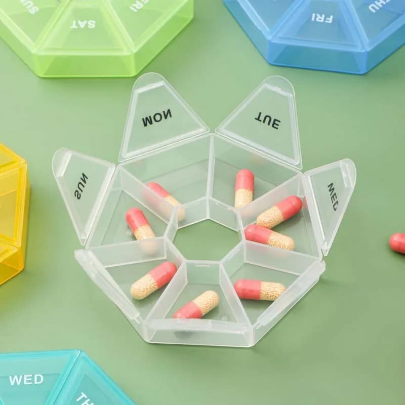 Mini organizer settimanale per pillole a 7 scomparti a forma di diamante, custodia per vitamine da viaggio portatile, scatola di immagazzinaggio per tablet, dispenser per farmaci
