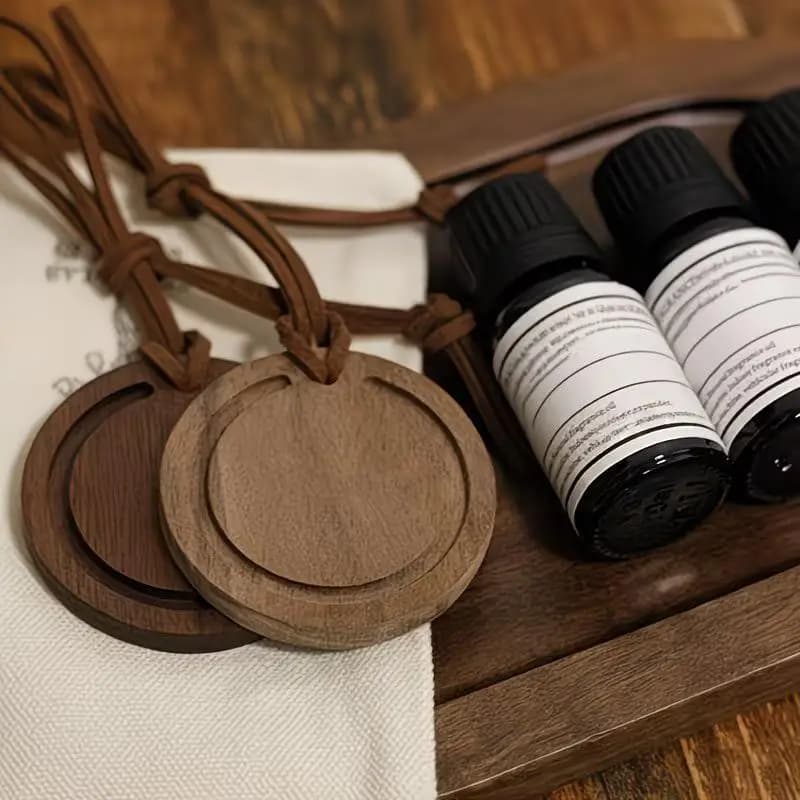 Diffusore di Oli Essenziali in Legno Minimalista per Auto, Ornamento Profumato Portatile da Appendere per Interni Auto, Camera da Letto, Borsa, Casa, Regalo