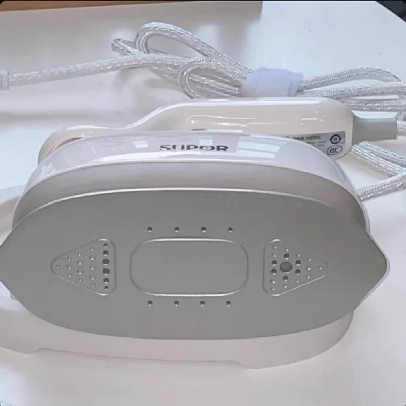 Mini ferro da stiro portatile a vapore portatile Supor 220V per vestiti, viaggi a casa, dormitorio DA