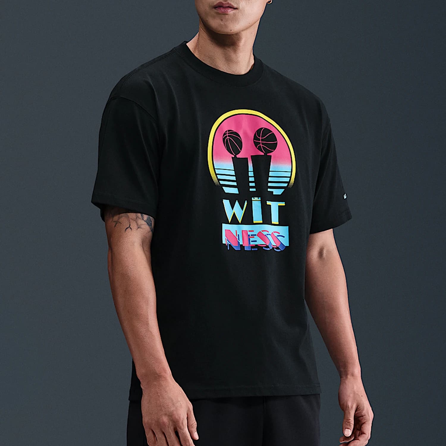 T-shirt da basket traspirante con stampa e collo rotondo da uomo Nike Authentic IH8549-045