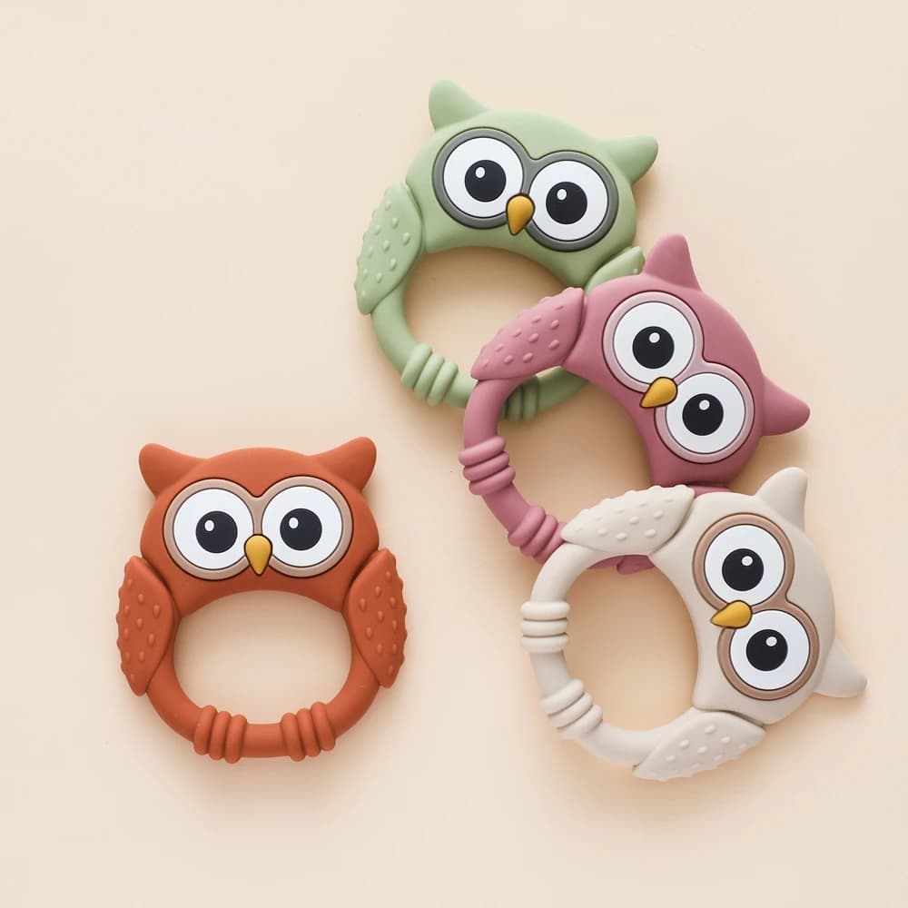 1pc Silicone Massaggiagengive Bambino 0-12 Giocattoli Gufo Silicone Cartoon Massaggiagengive Food Grade Dentizione Giocattoli per I Più Piccoli Sonaglio Giocattoli Sensoriali Regali