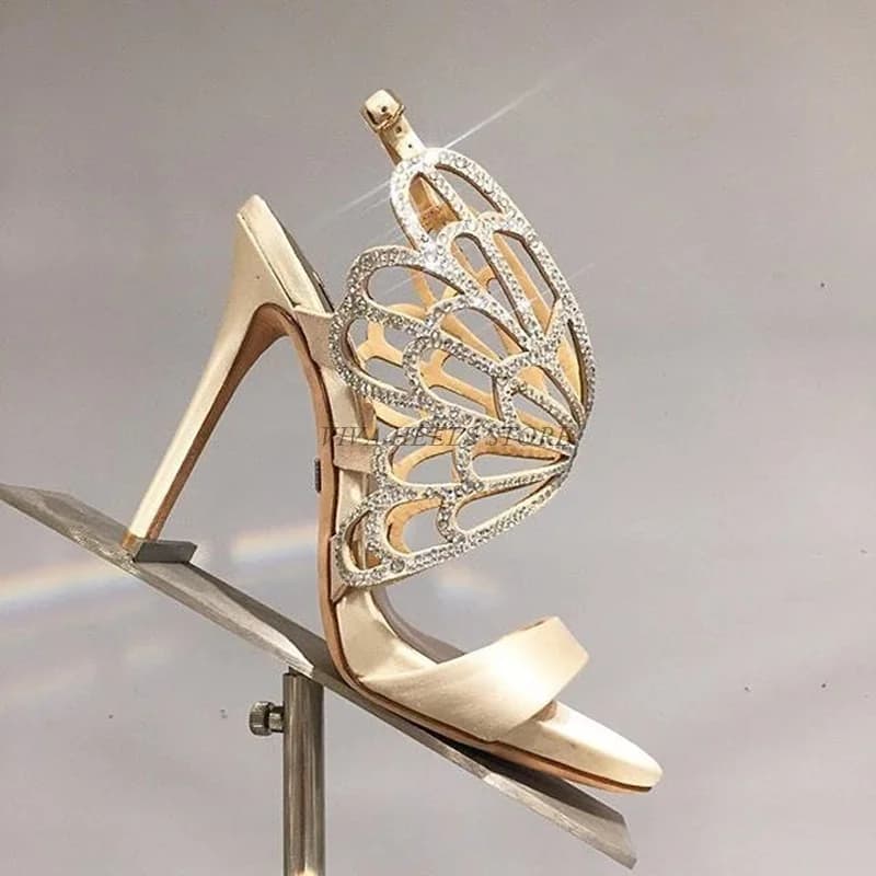 Sandali eleganti in raso con farfalla di cristallo da donna in vera pelle comodi tacchi alti da sposa design di lusso scarpe da sposa champagne nere