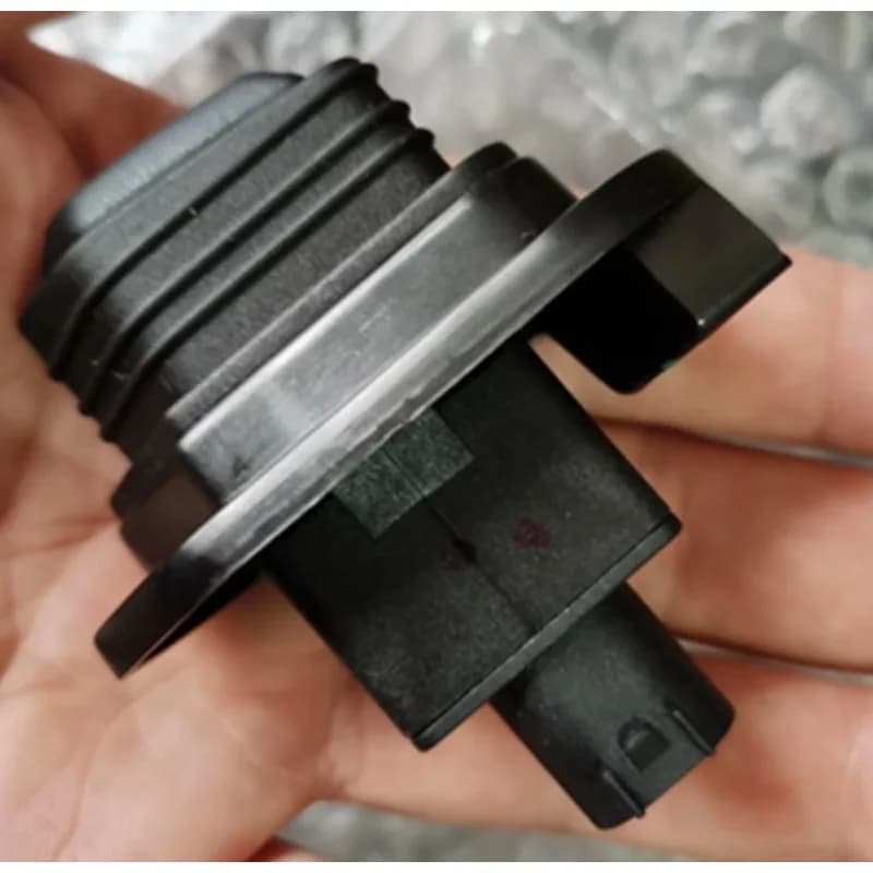 Genuine Trunk Switch Buttons Rear Tailgate Luggage Compartment Open Button for Trumpchi GA4 GA5 GA6 GA8 9225030CAC98P0