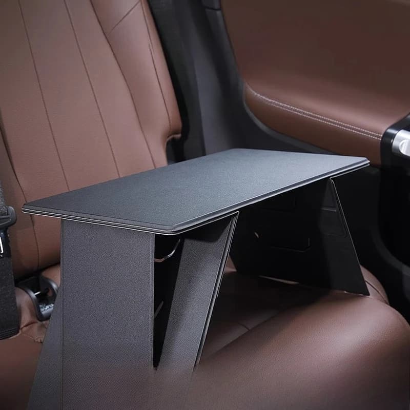 Tavolo da vassoio sottile per laptop pieghevole leggero e regolabile per divano letto Utilizzare supporto per notebook salvaspazio Comoda workstation
