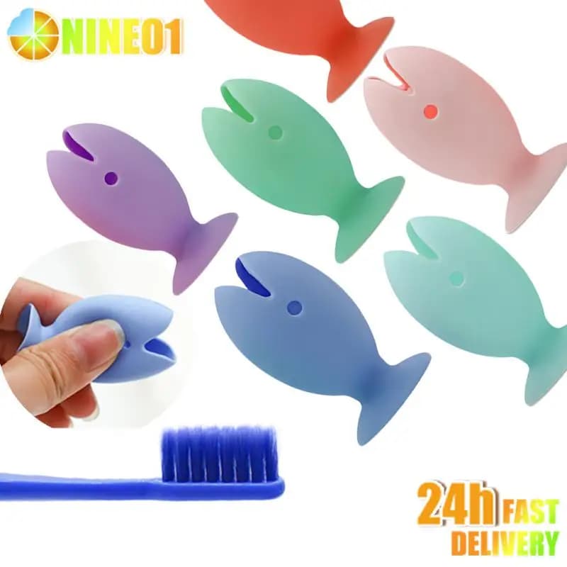 Tappi di copertura per spazzolino da denti Supporto carino da viaggio portatile in piedi Copri testina per spazzolino da denti con ventosa in silicone a forma di pesce carino