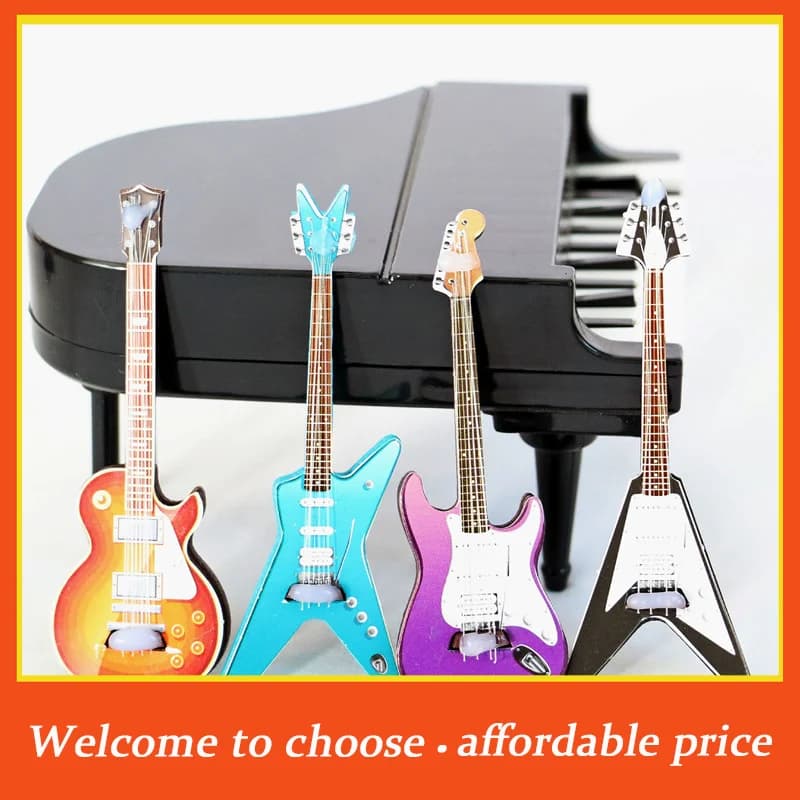 *1 pezzo nuovo in plastica, 3,2 cm x 8,6 cm, chitarra giocattolo per casa delle bambole 1/12, modello di strumento musicale per casa delle bambole, accessori decorativi per casa delle bambole
