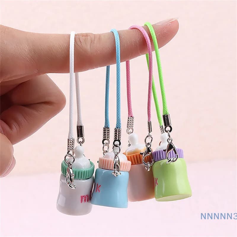 Set di giocattoli per casa delle bambole: 5 pendenti per bottiglie d'acqua piccole, accessori per vestire Labubu in forma in miniatura