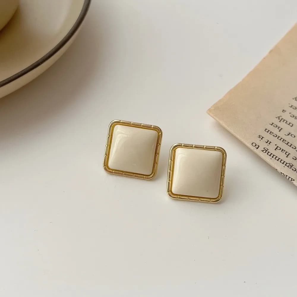 Acrylic Metal Material Acrylic Stud Earrings Elegant Dainty Geometric Earrings Minimalist Versatile White Fashion Jewelry Women