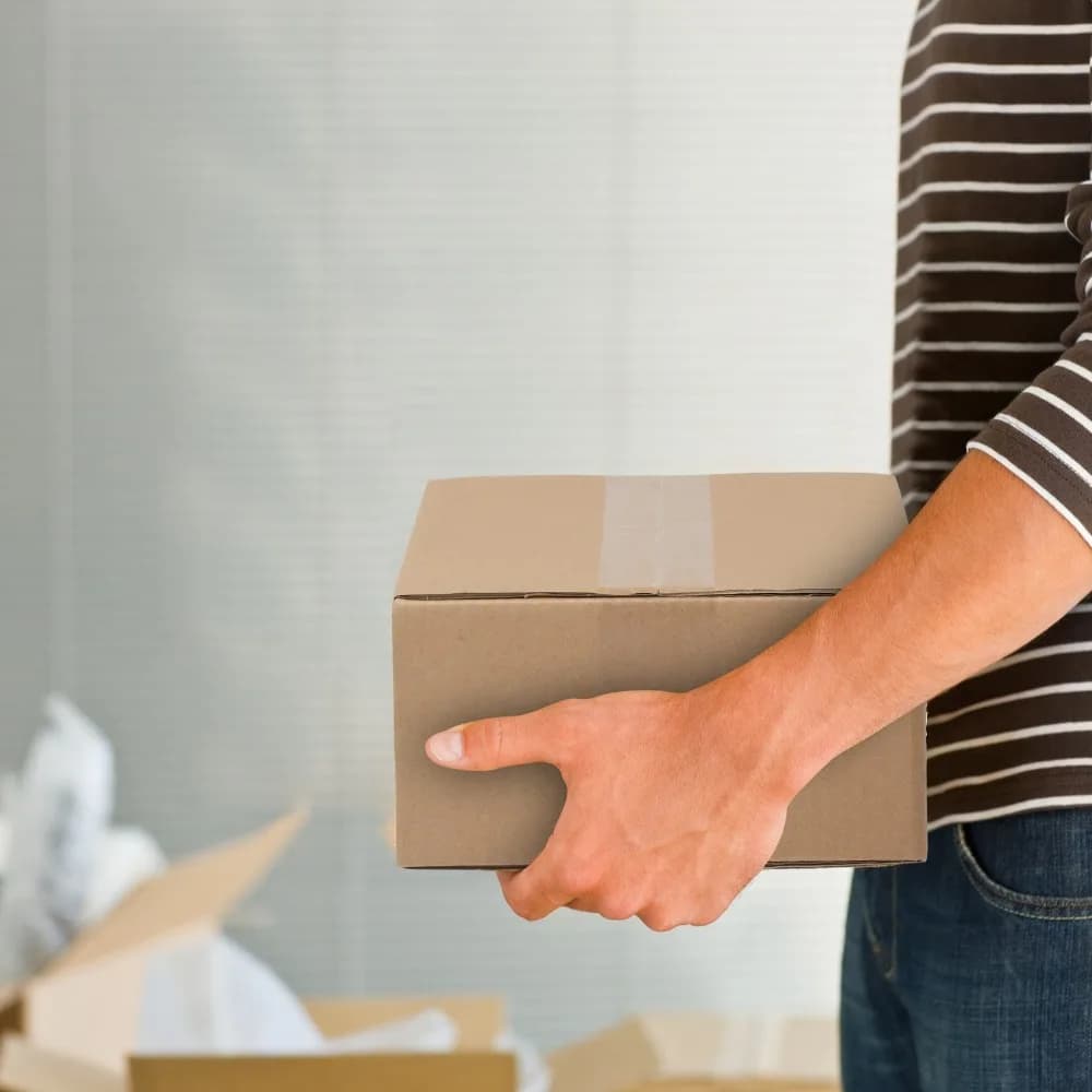 Pack of 100 carton paper boxes 8x8x4 for mail, packing, moving and storage