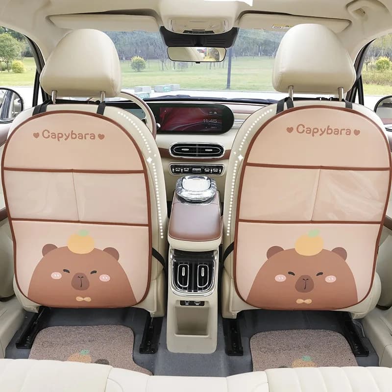 1pc Cute Capybara Car Seat Back Storage Bag Cover Protector per bambini Anti-kick Pad Cartoon accessori in pelle Cartoon Interior