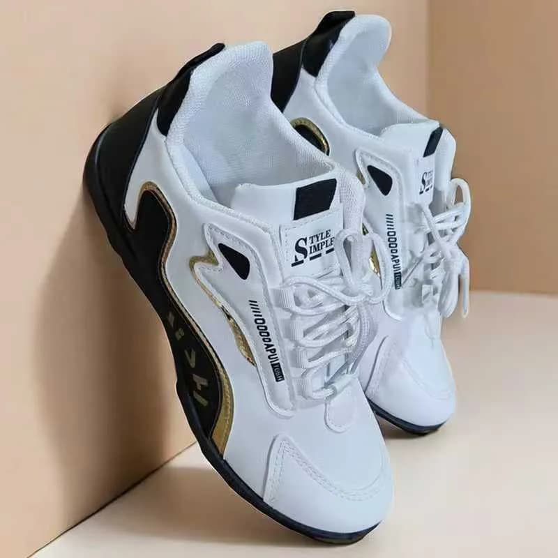 Scarpe da ginnastica impermeabili in pelle PU da uomo Scarpe sportive casual da uomo Scarpe da tennis piatte antiscivolo leggere e traspiranti Zapatillas Hombre