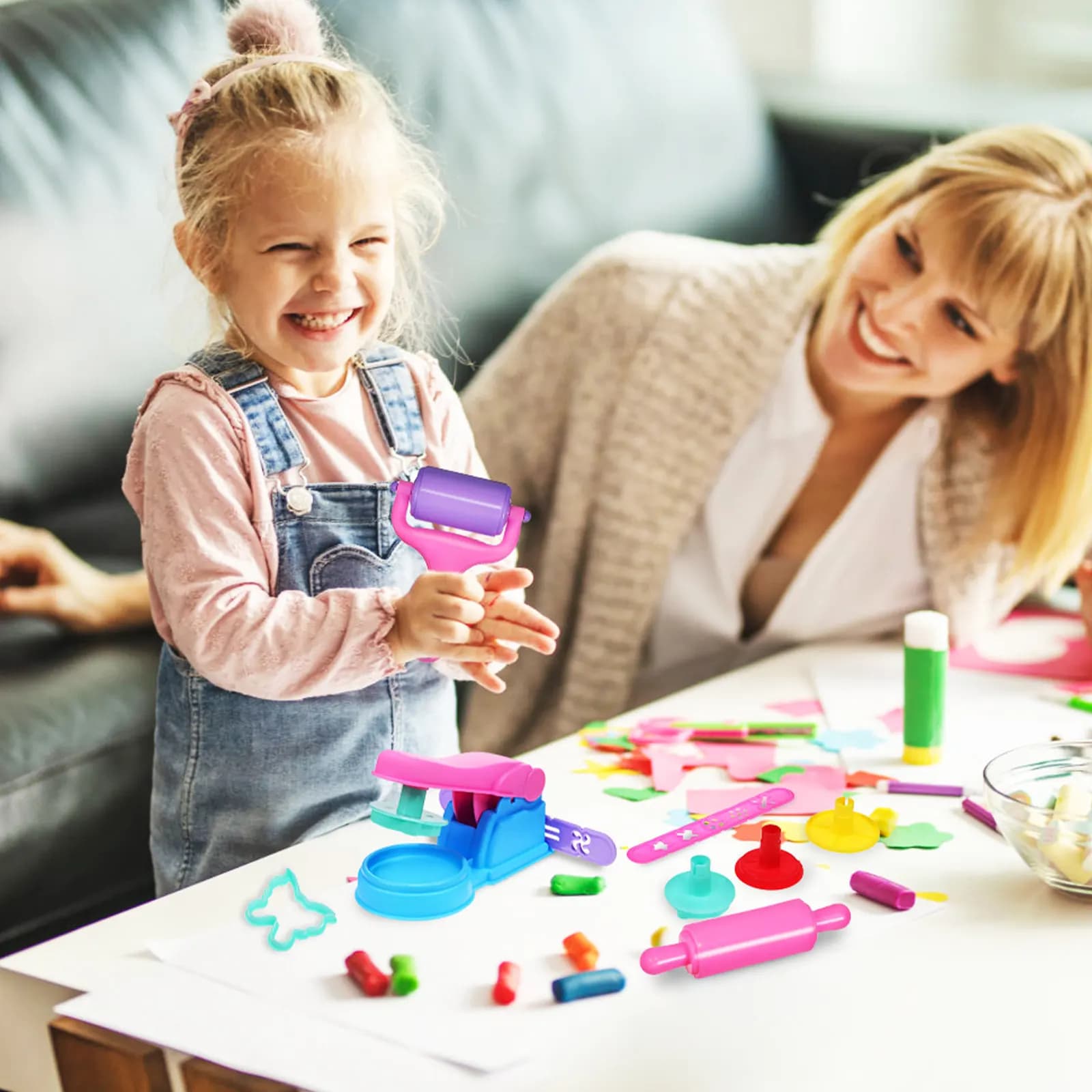 Kit di 22 Attrezzi per Modellare l'Argilla, Stampi per Animali, Set Educativo Creativo per Bambini, Regalo per la Classe