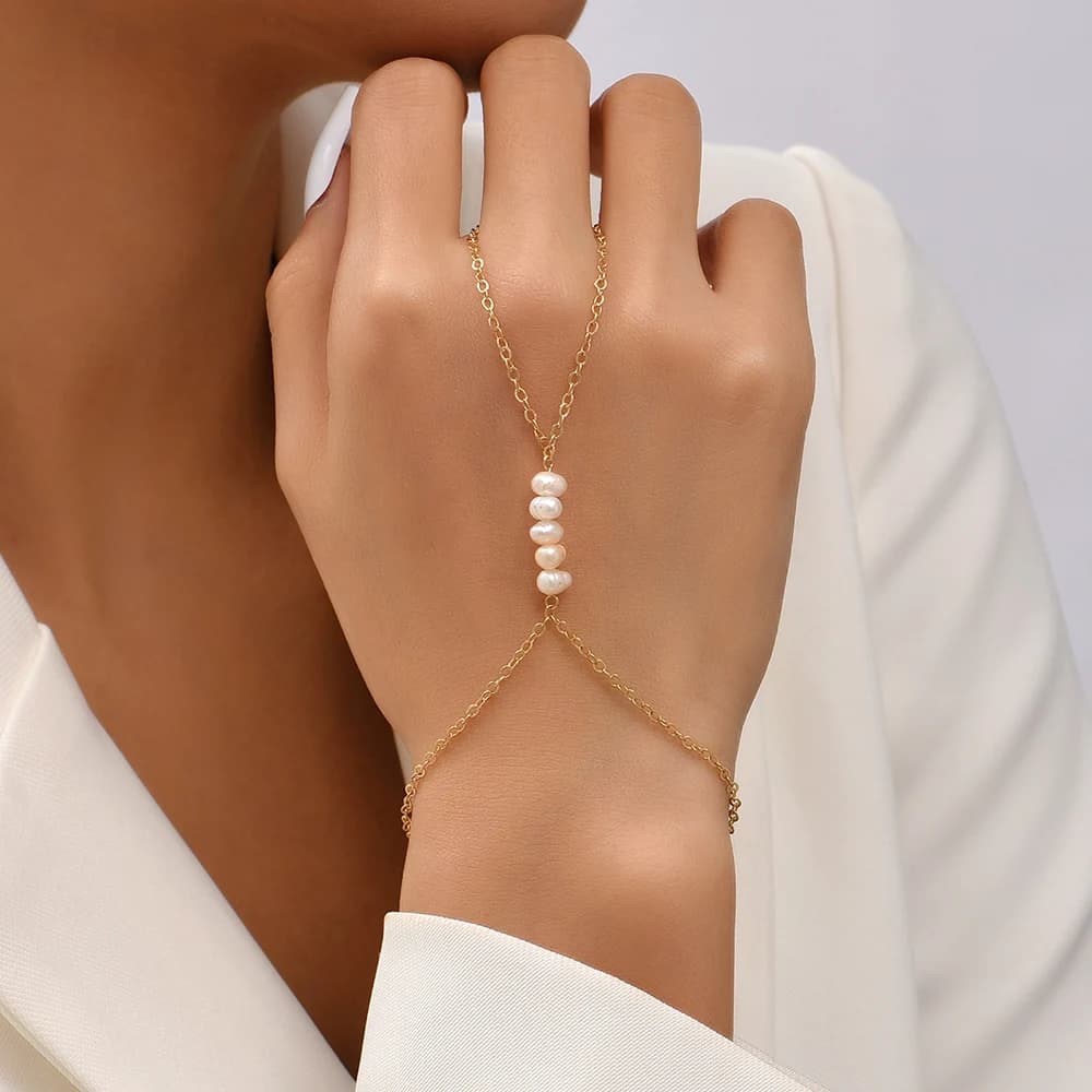 Boho Hand Harness Chain Jewelry Pearl Link Chain Connected Finger Ring bracciali per le donne Charm amicizia coppia regalo