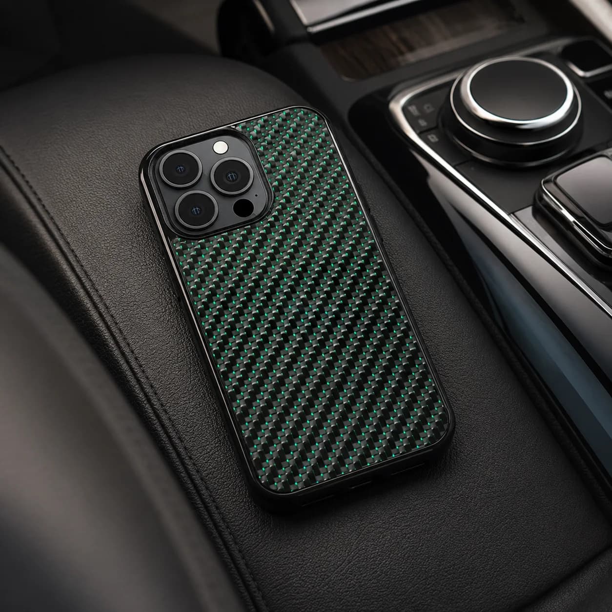 Classic Luxurious and Elegant Twill-Style Carbon Fiber Phone Case for iPhone 18/17 Air/16 Plus/15/14/13 Pro Max Series