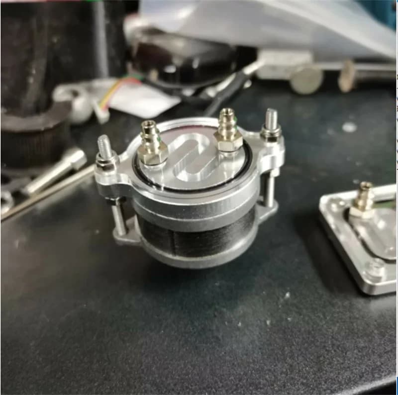 Piastra di raffreddamento ad acqua Funssor piastra di raffreddamento ad acqua lavorata a CNC in alluminio per motori per stampanti 3D con motore passo-passo NEMA14 36