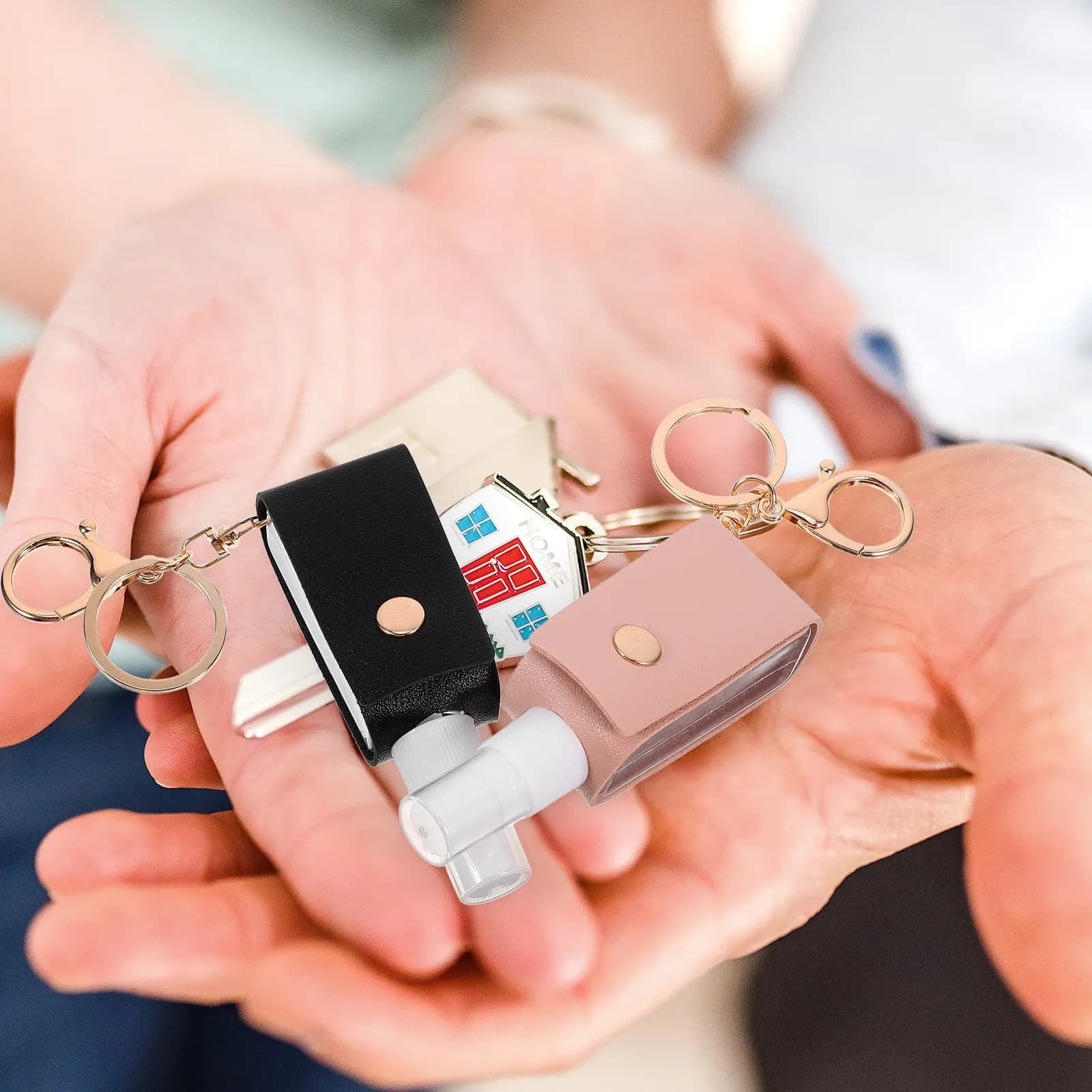 Set di 6 Flaconi Portasapone da Viaggio, Dispenser Portatile a Prova di Perdite, Contenitori Vuoti per Profumo e Lozione