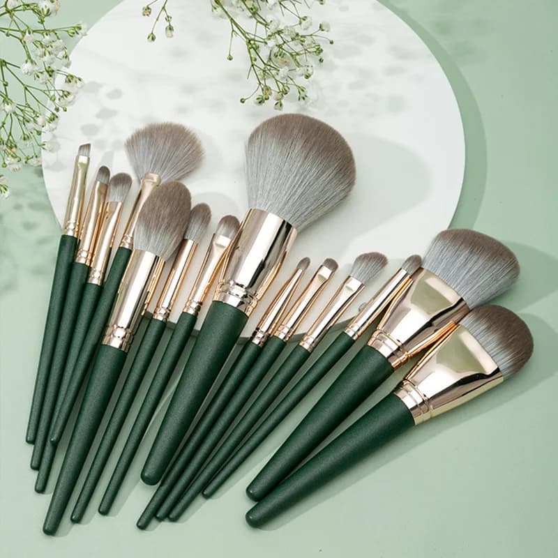 Makeup Brush Set Soft Bristles for Beginners Full Kit with Foundation Powder Blush Eyeshadow Brushes Portable Travel MakeupTools
