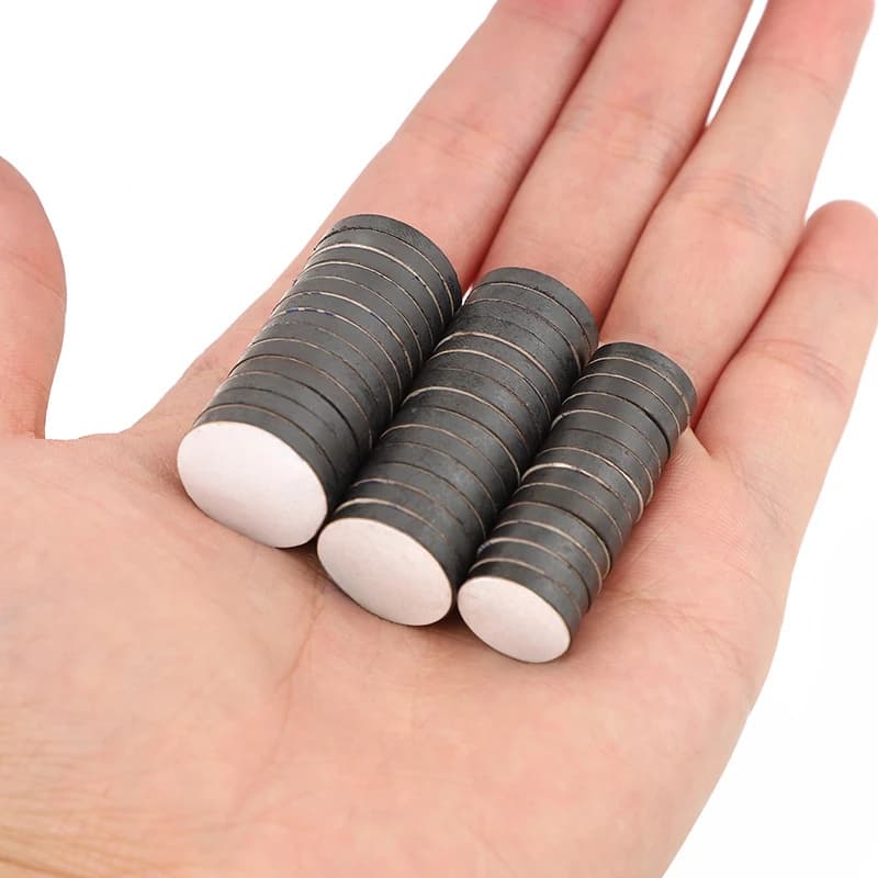 10 pezzi autoadesivi magnetici 15x2mm 25x2mm 30x1mm rotondi in gomma flessibili piccoli magneti adesivi disco per artigianato hobby e frigorifero