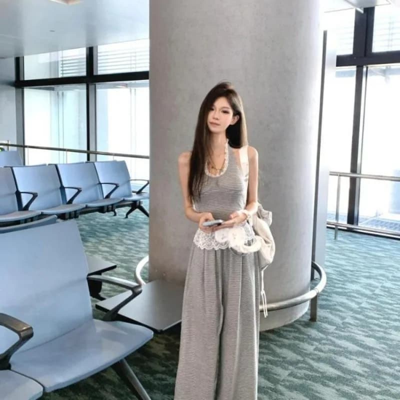 Korean Version of Casual Suit Women's Summer Gray Striped V-neck Neck Top Spice Girl Wide-leg Pants Fashion Two-piece Set