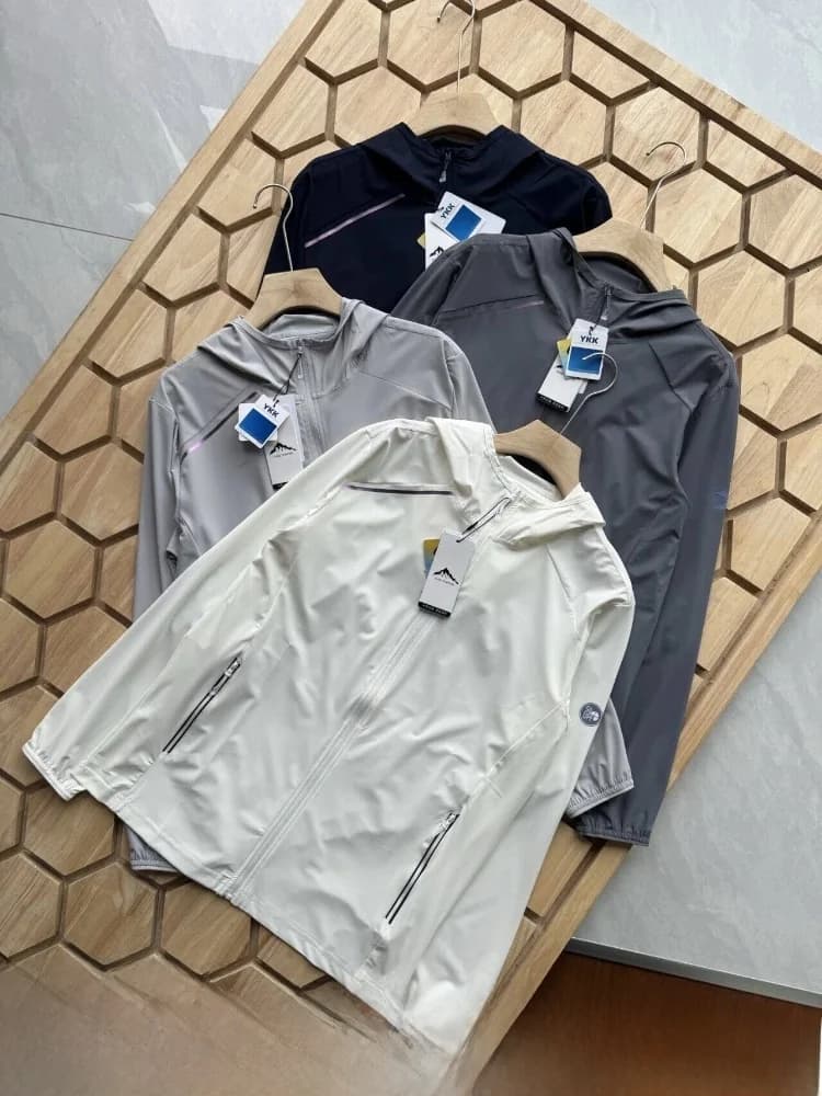 Outdoor Men's Lightweight Elastic Skin Shirt Quick Dry Sun Protection Cool Sensation Technology Spring Summer Fashionable Jacket
