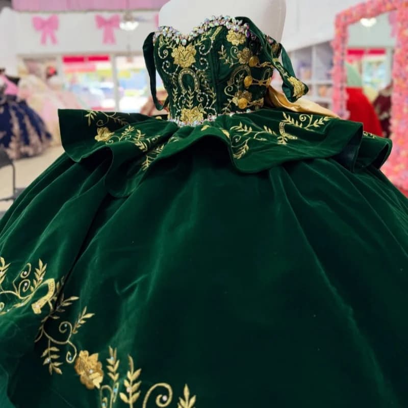 Velvet Green Quinceanera Dress off-shoulder Crystal Decal Lace Layering Long tail Bow vestidos de 15 Quinceanera Customize