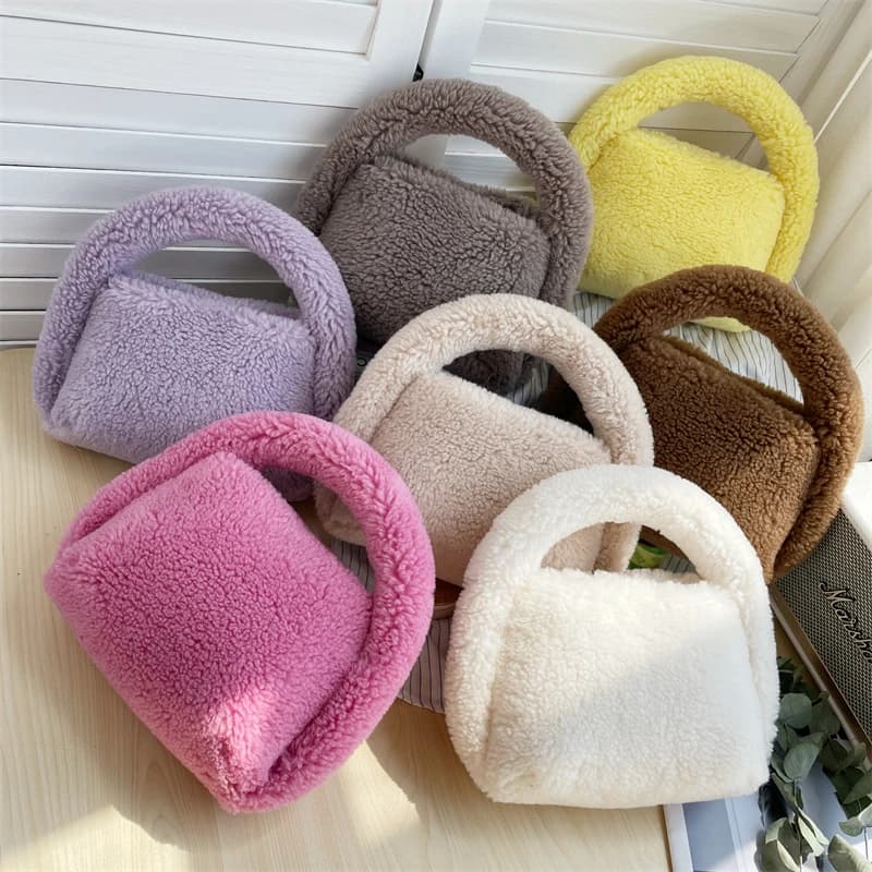 Autunno e inverno nuovo senso Senior del Design originale sacchetto di peluche sacchetto di lingotto sacchetto di prepuzio tenuto in mano Color caramella