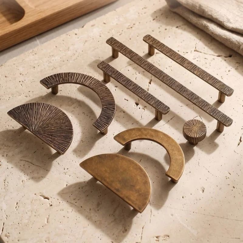 Antique Kitchen Accessories Hammered Textur Cupboard Wardrobe Closet Door Pulls Retro Drawer Knobs Semicircle Furniture Handles