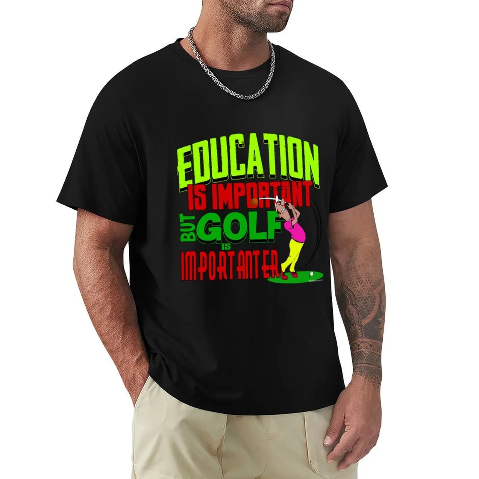 T-shirt con stampa grafica Golf is Importanter, a maniche corte