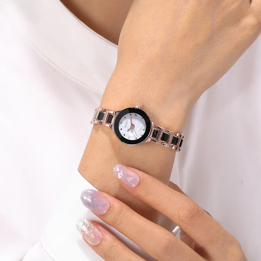ladies quartz wrist watch with fashionable small black dial