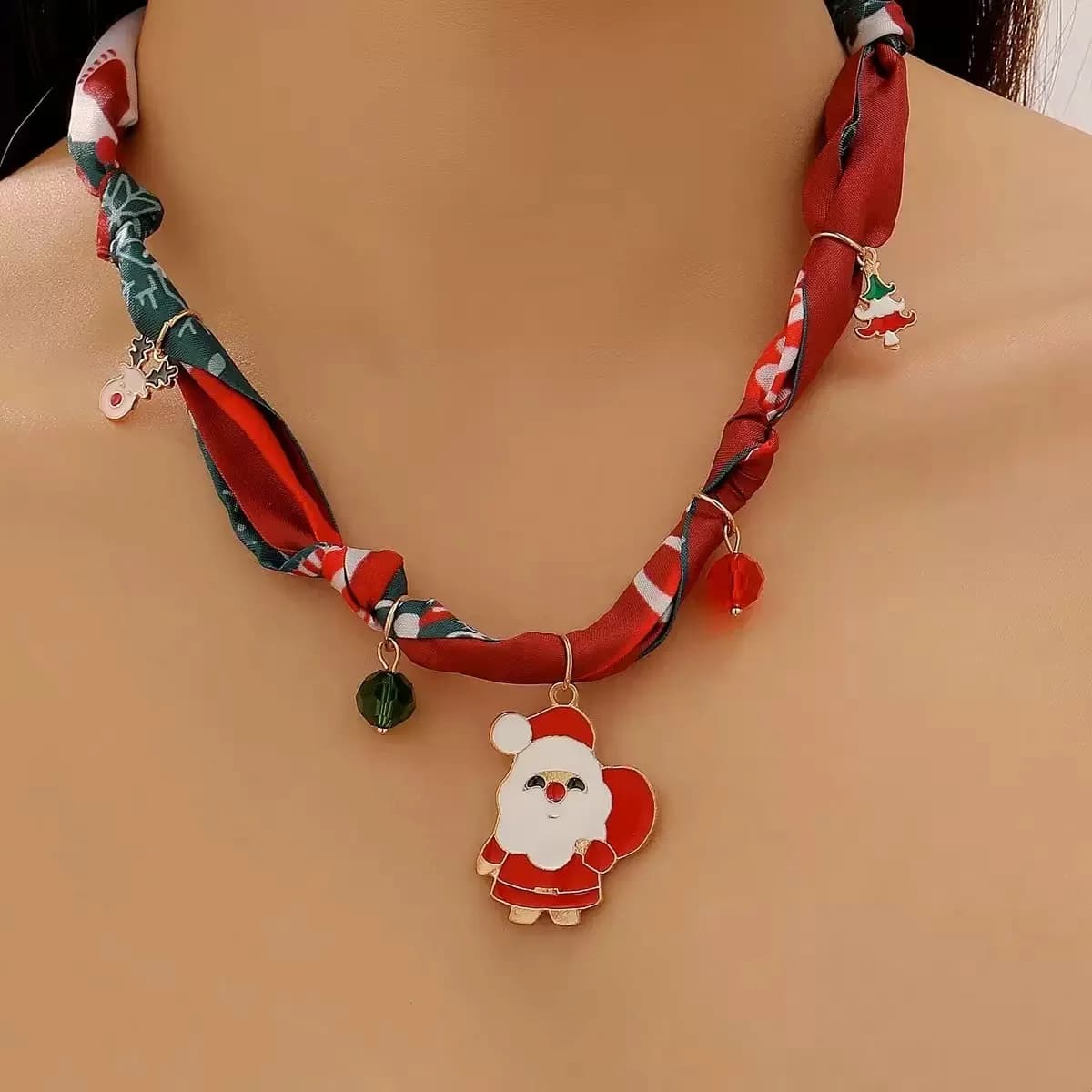 Christmas Dopaamine Colorful Scarf Pendant Necklace Accessory for Women Christmas Tree Reindeer Choker Neck Chain